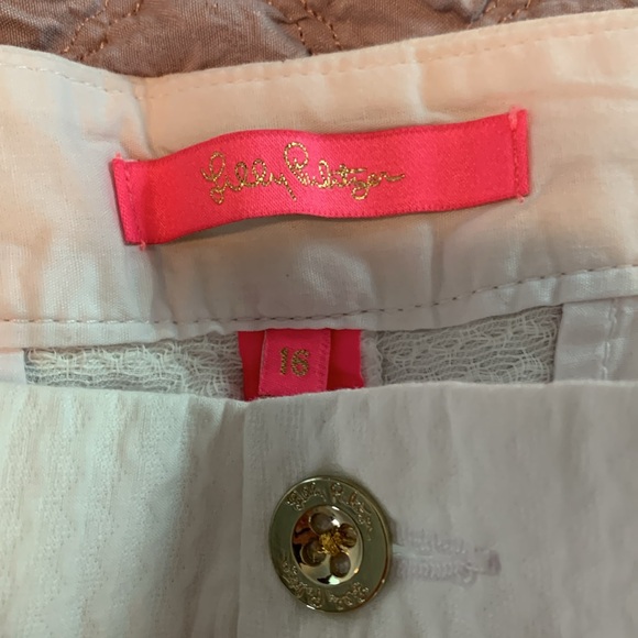 🌸Lilly Pulitzer 🌸shorts - Picture 2 of 3